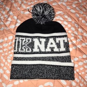 VICTORIA SECRET PINK NATION BEANIE